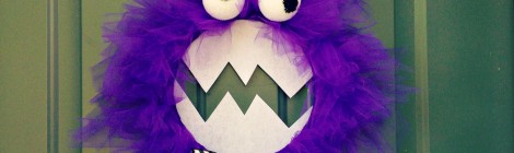 DIY Purple People Eater Monster Halloween Wreath