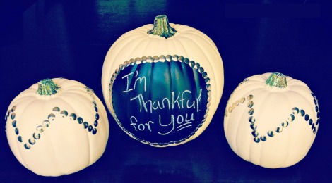 DIY Chalkboard Paint Pumpkins – Easy Thanksgiving Decor