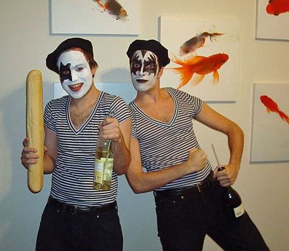 French Kiss Couples Costume